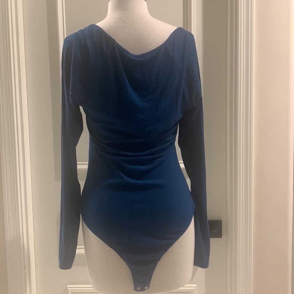 Teal tie front v-neck bodysuit - Picture 2 of 3